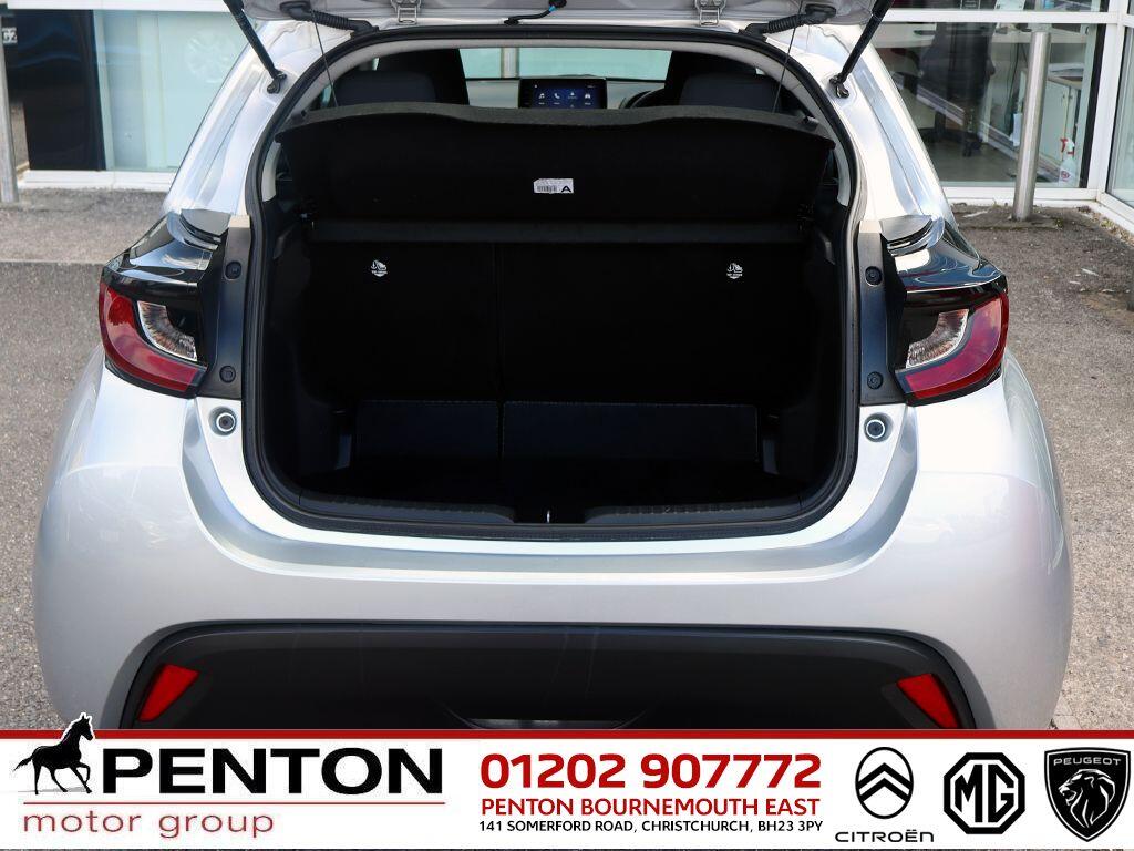 Used Mazda Mazda2 HYBRID 2024 for sale - 76988230: Photo 5