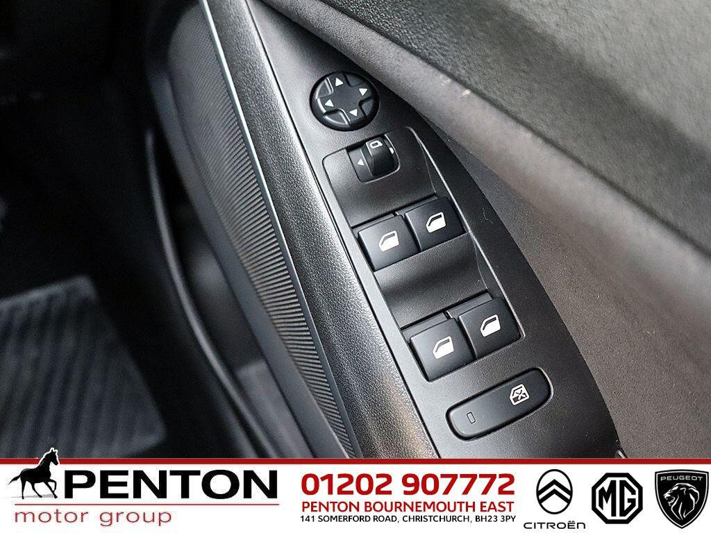 Used Vauxhall Crossland 2022 for sale - 76584646: Photo 33