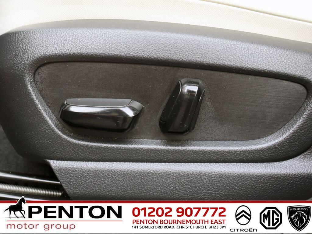 Used Lexus UX 2019 for sale - 76337518: Photo 10