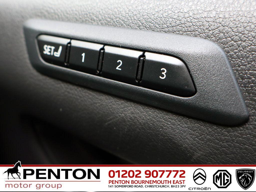 Used Lexus UX 2019 for sale - 76337518: Photo 20