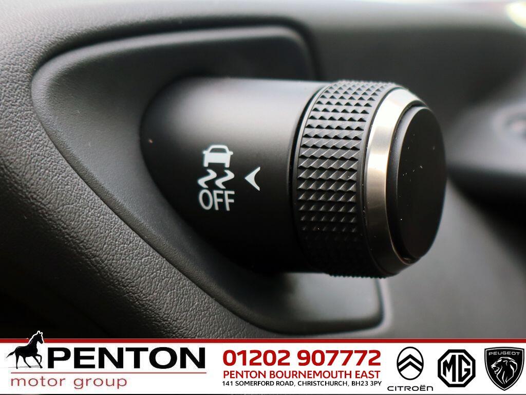 Used Lexus UX 2019 for sale - 76337518: Photo 32