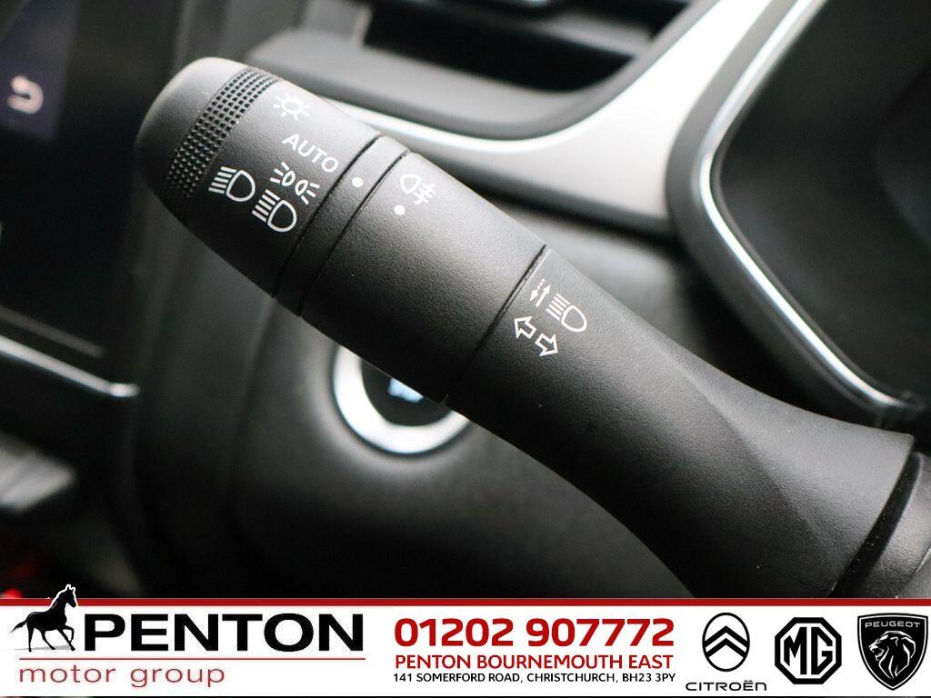 Used Renault Captur 2022 for sale - 76200529: Photo 19