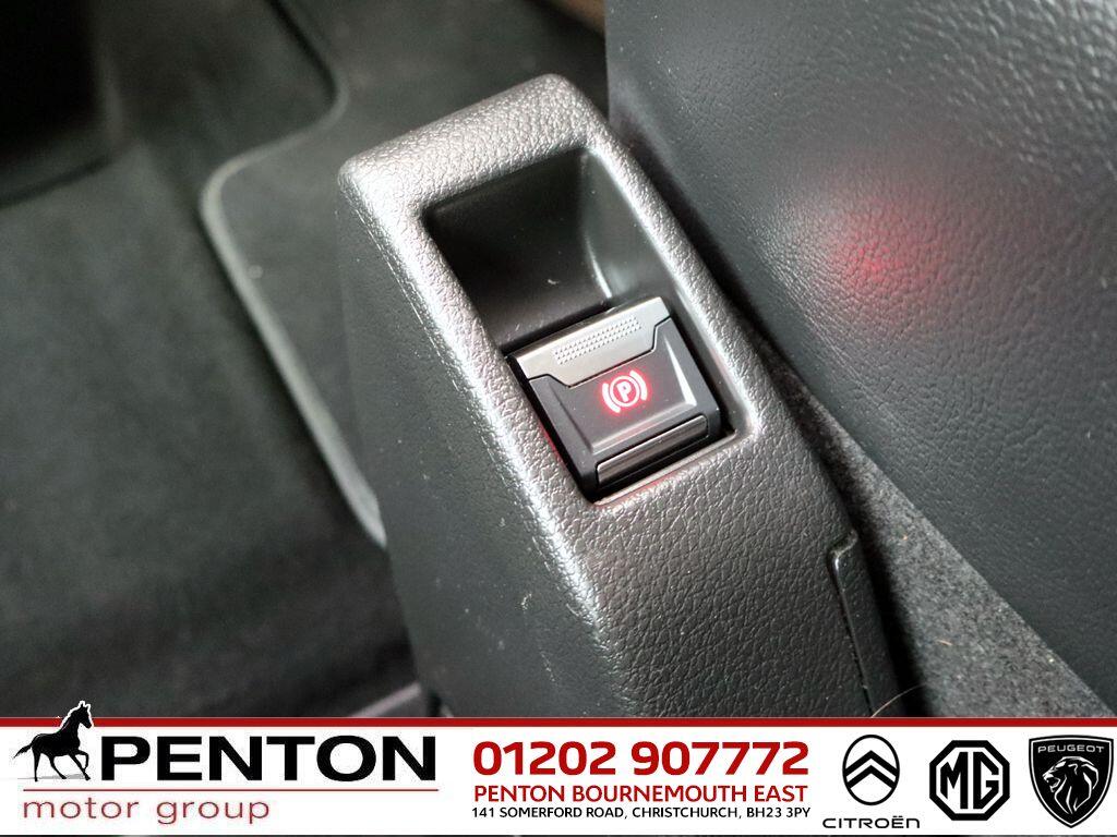 Used Peugeot Traveller 2022 for sale - 75883909: Photo 25