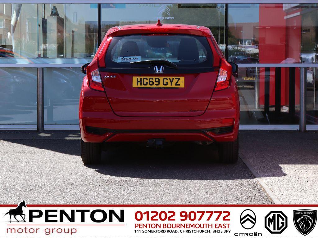 Used Honda Jazz 2020 for sale - 76109401: Photo 25