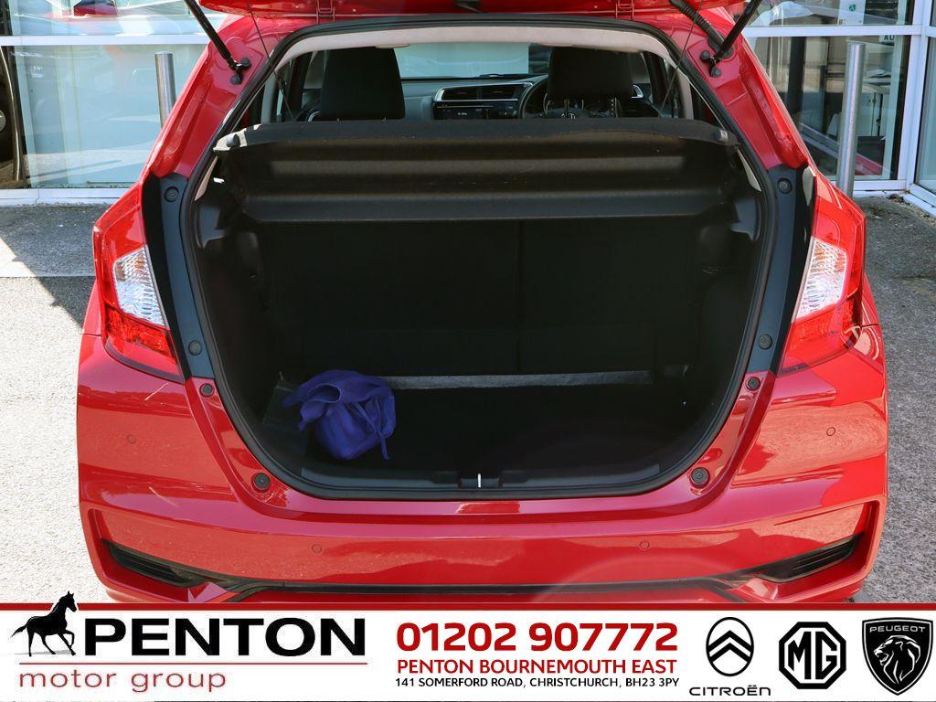 Used Honda Jazz 2020 for sale - 76109401: Photo 5