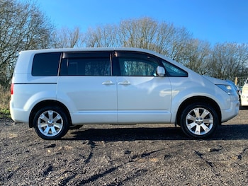 Used Mitsubishi Delica 2010 for sale - 76035817: Photo 2