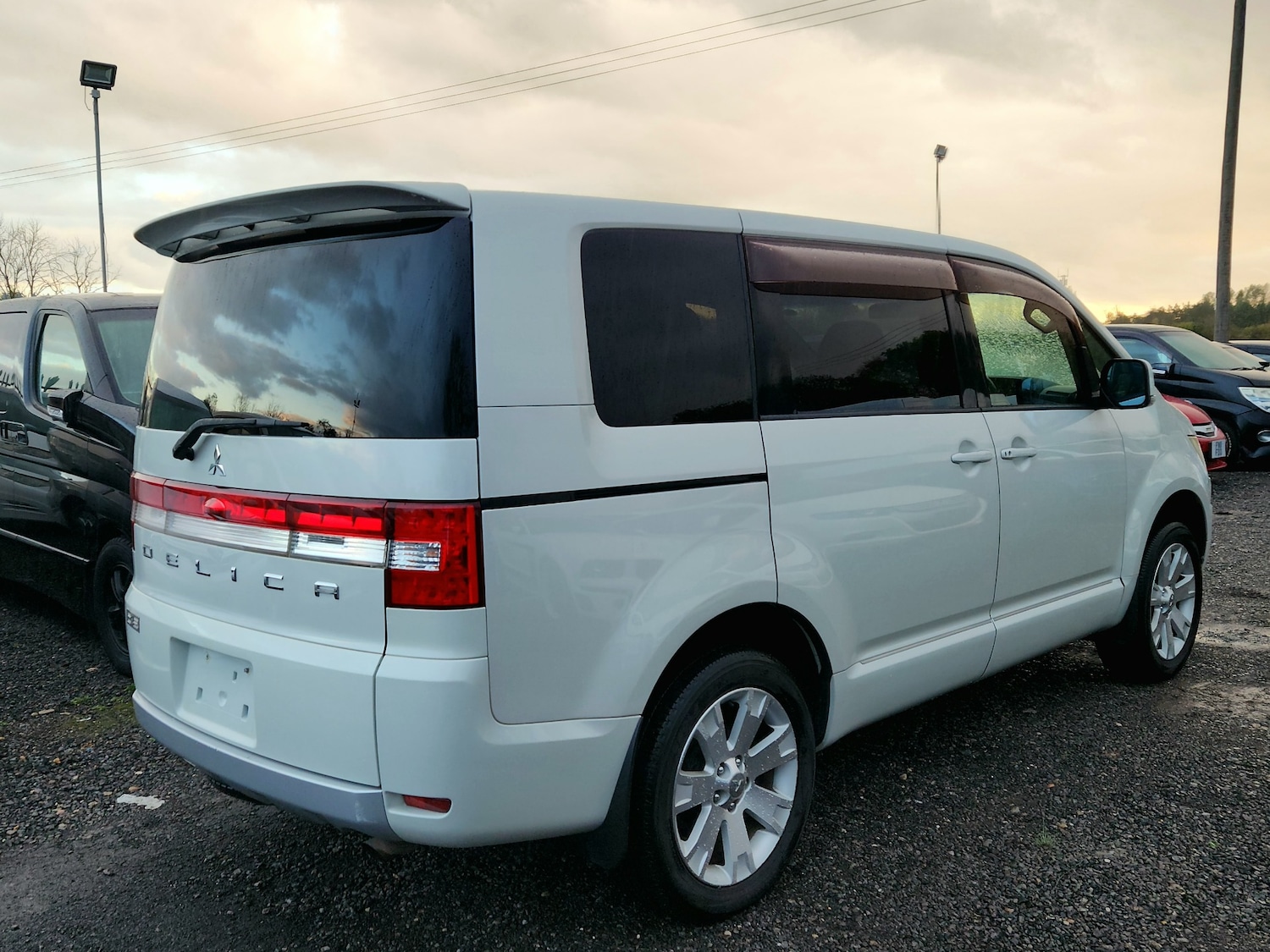 Used Mitsubishi Delica 2010 for sale - 76035817: Photo 8