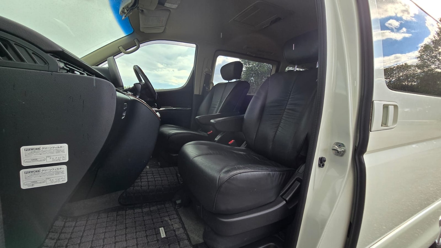 Used Nissan Elgrand 2008 for sale - 76091027: Photo 11