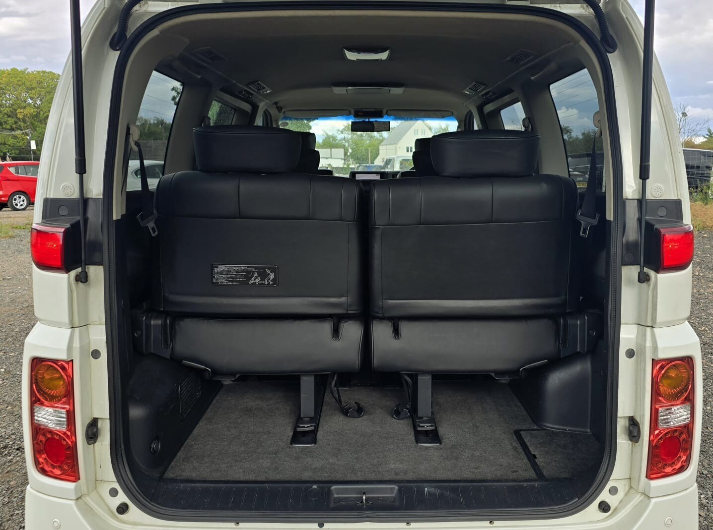 Used Nissan Elgrand 2008 for sale - 76091027: Photo 20