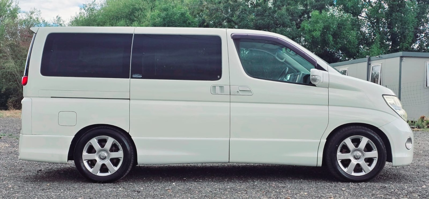 Used Nissan Elgrand 2008 for sale - 76091027: Photo 4