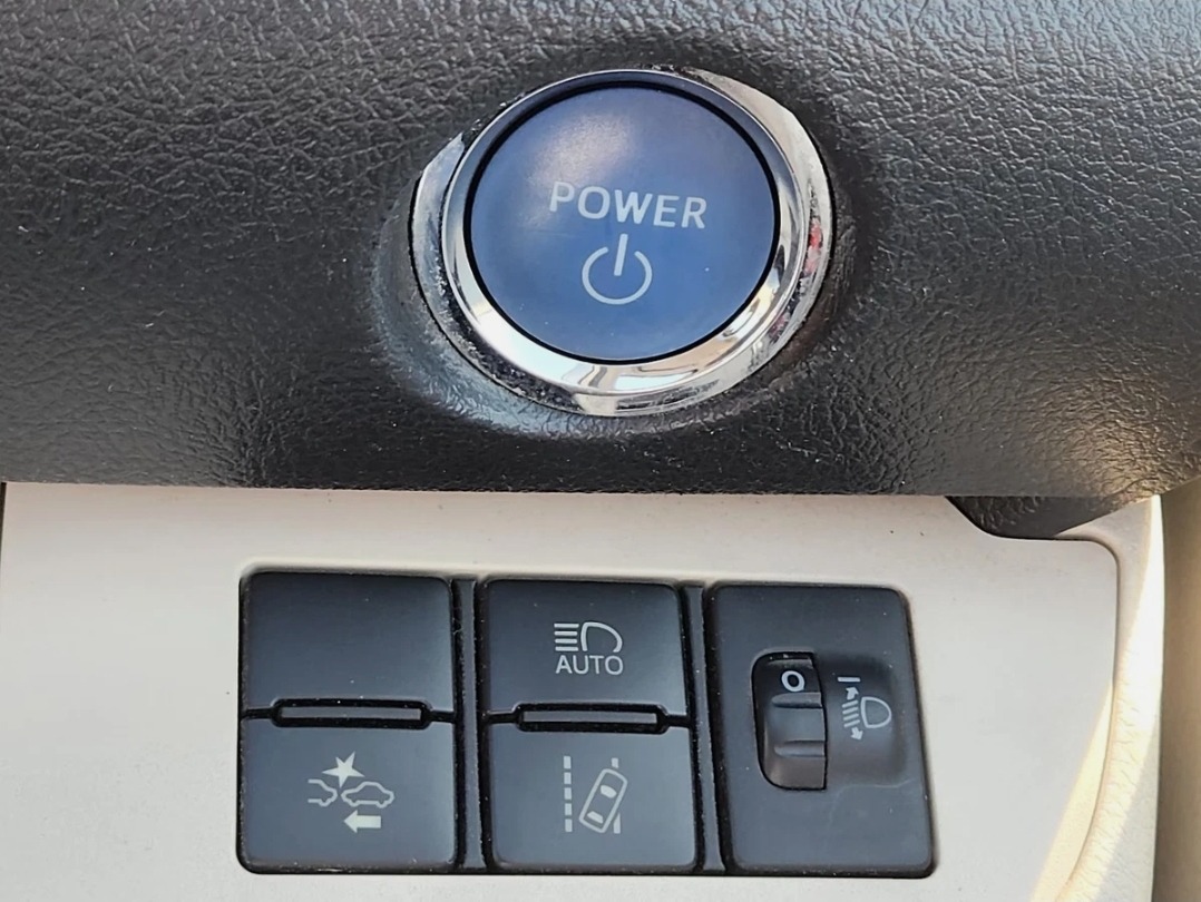 Used Toyota Corolla for sale - 76036007: Photo 14