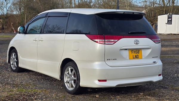 Used Toyota Estima 2019 for sale - 73657370: Photo 15