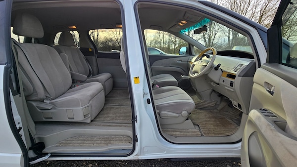 Used Toyota Estima 2019 for sale - 73657370: Photo 6