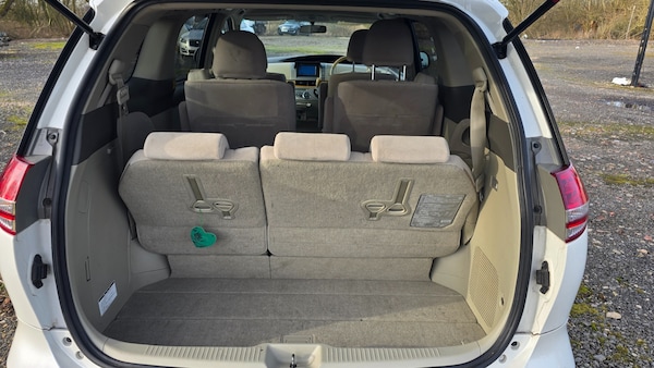 Used Toyota Estima 2019 for sale - 73657370: Photo 9