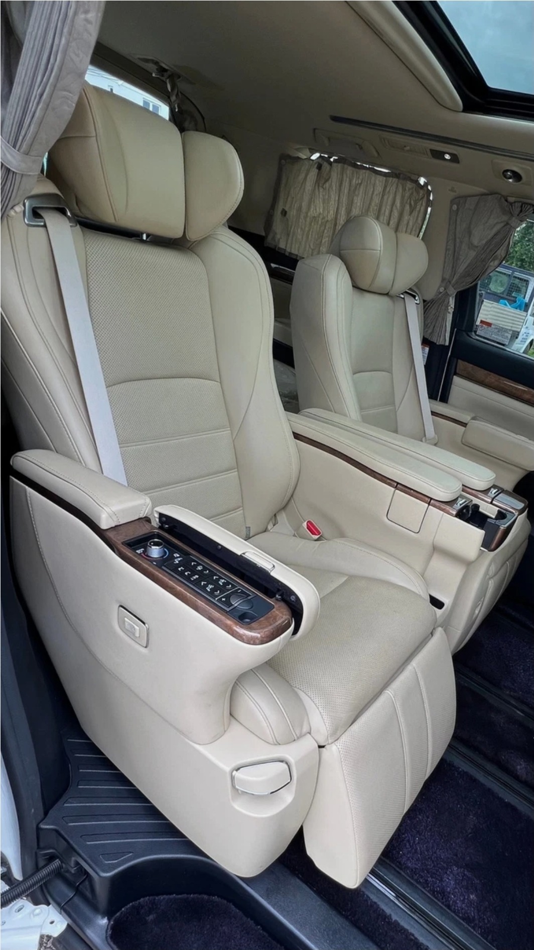 Used Toyota Alphard for sale - 76037250: Photo 14