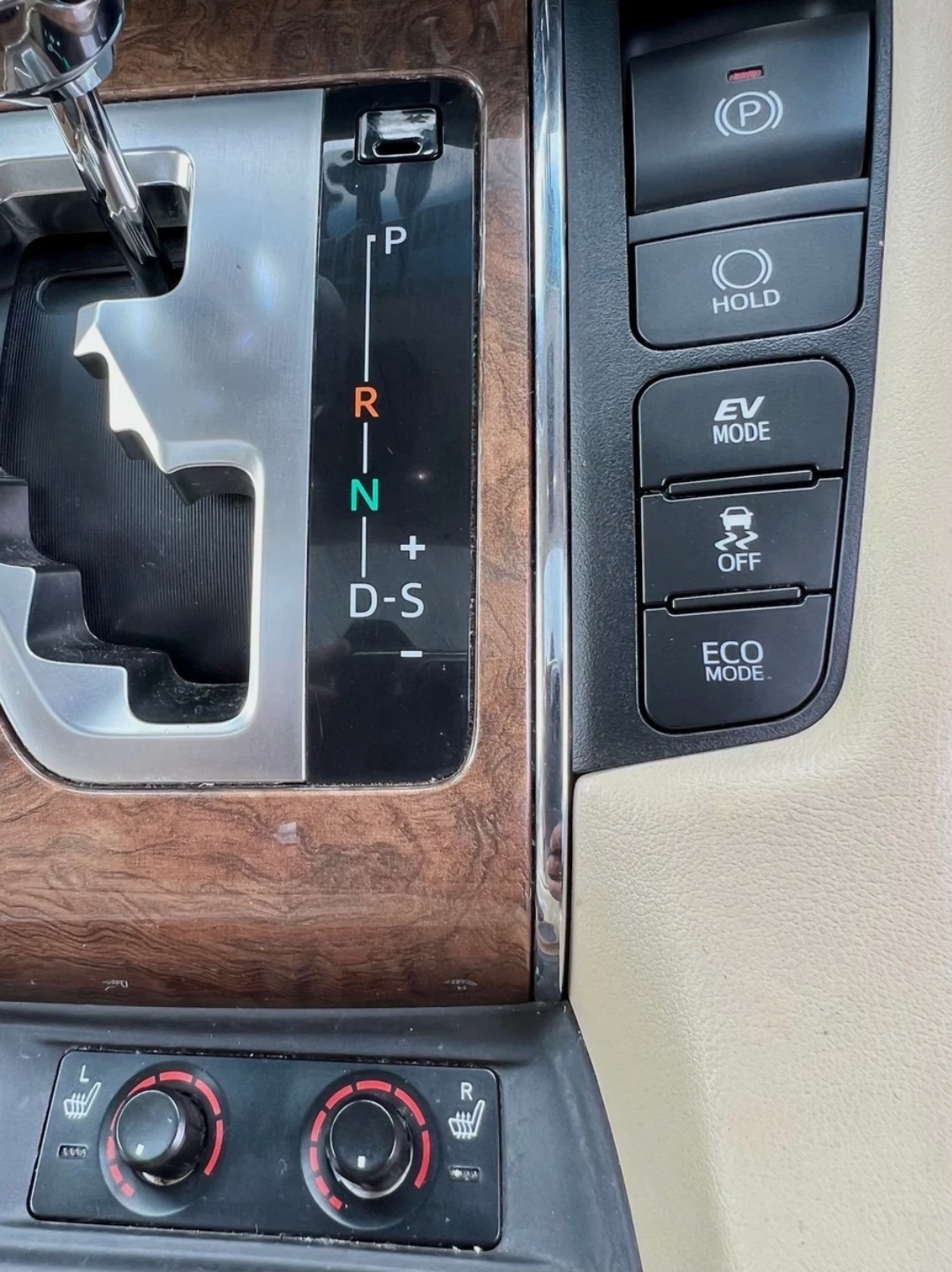 Used Toyota Alphard for sale - 76037250: Photo 19