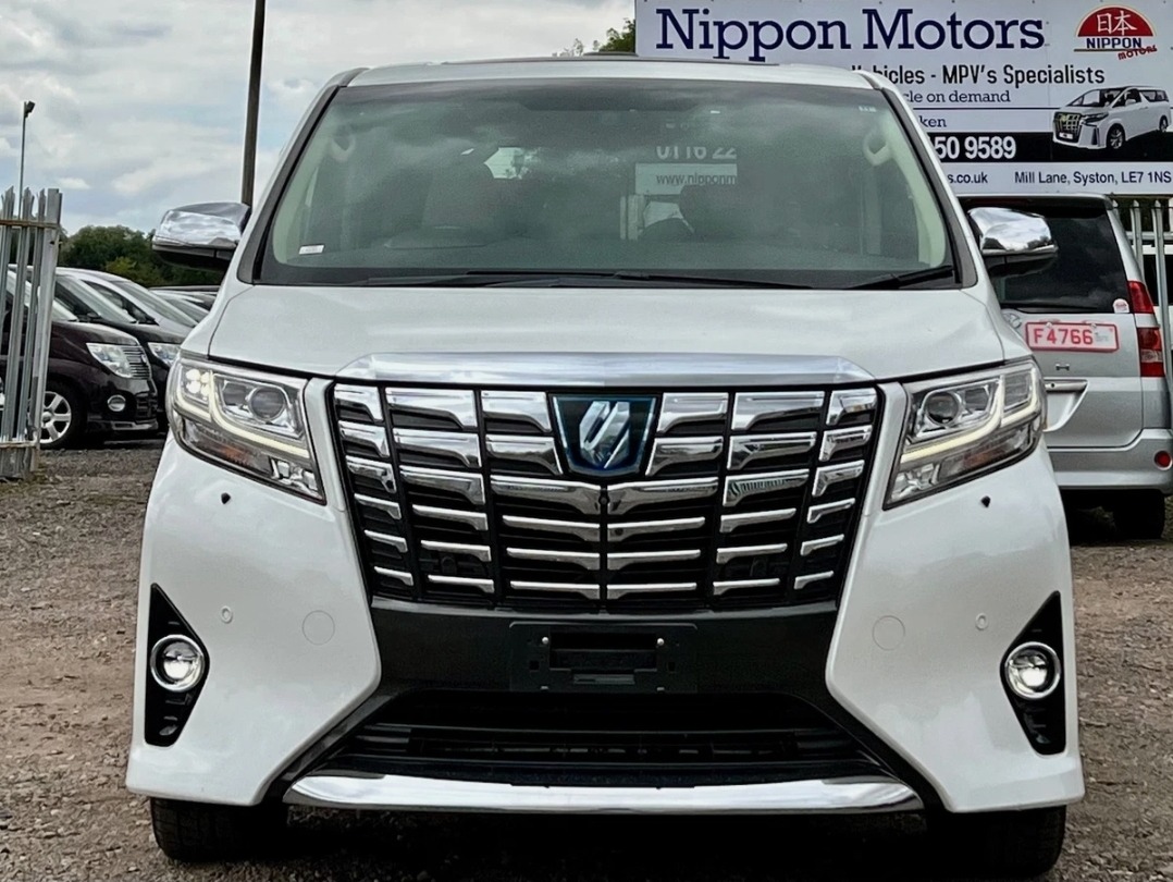 Used Toyota Alphard for sale - 76037250: Photo 2