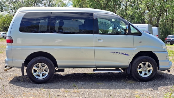 Used Mitsubishi Delica 2005 for sale - 75084310: Photo 2