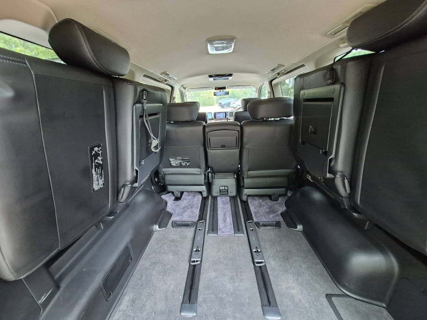 Used Nissan Elgrand 2009 for sale - 76078916: Photo 12