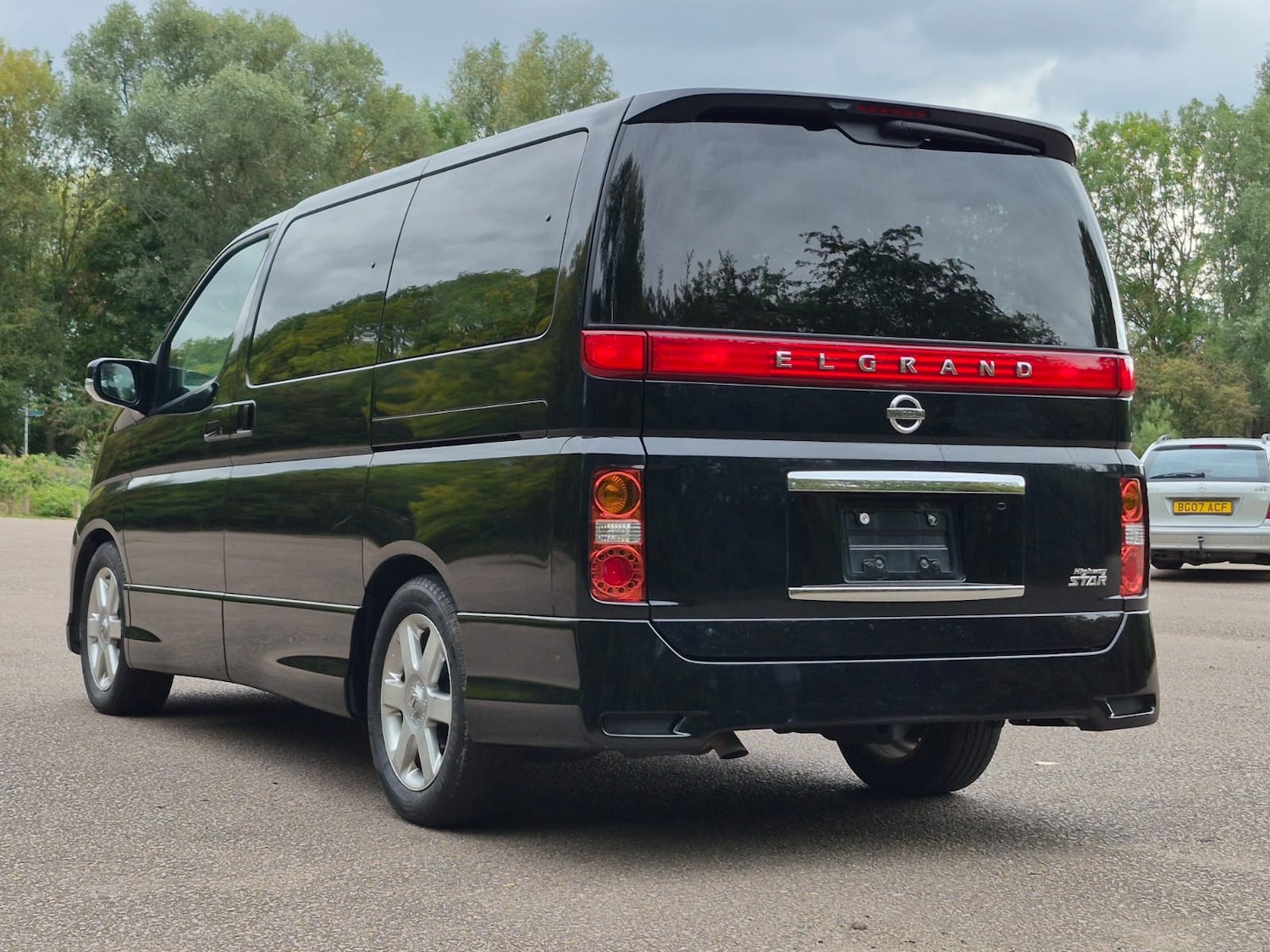 Used Nissan Elgrand 2009 for sale - 76078916: Photo 16