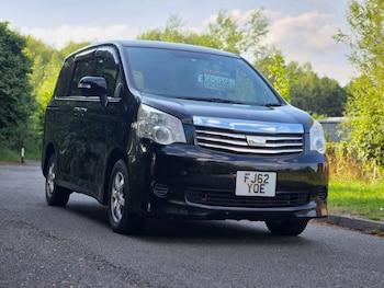 2023 (62) - Fresh Import 2.0 Auto 7 Seater 5-Door