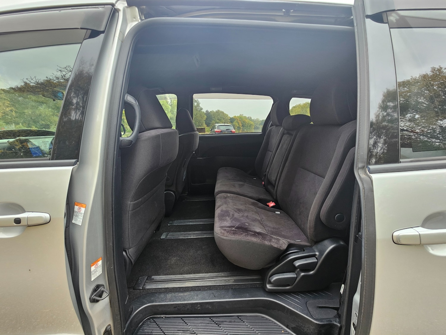 Used Toyota Estima for sale - 76299519: Photo 22