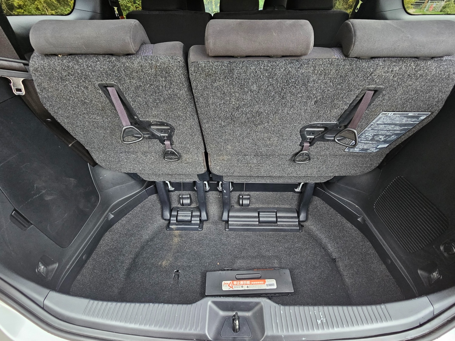 Used Toyota Estima for sale - 76299519: Photo 30