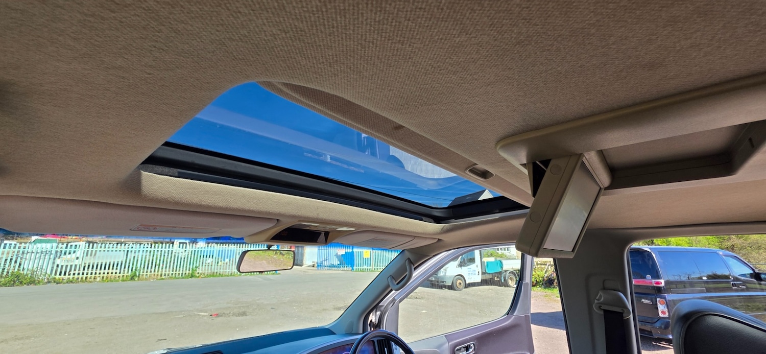 Used Nissan Elgrand 2009 for sale - 78144749: Photo 20