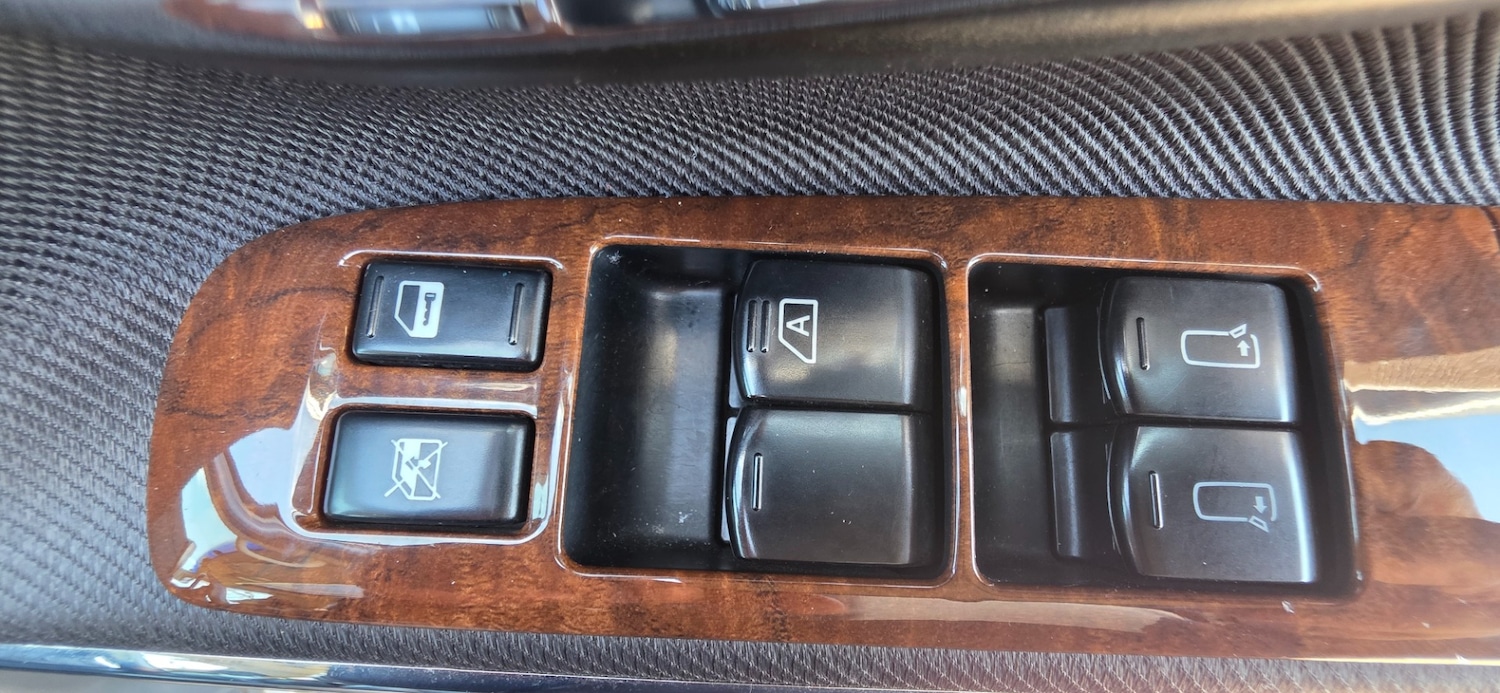 Used Nissan Elgrand 2009 for sale - 78144749: Photo 27