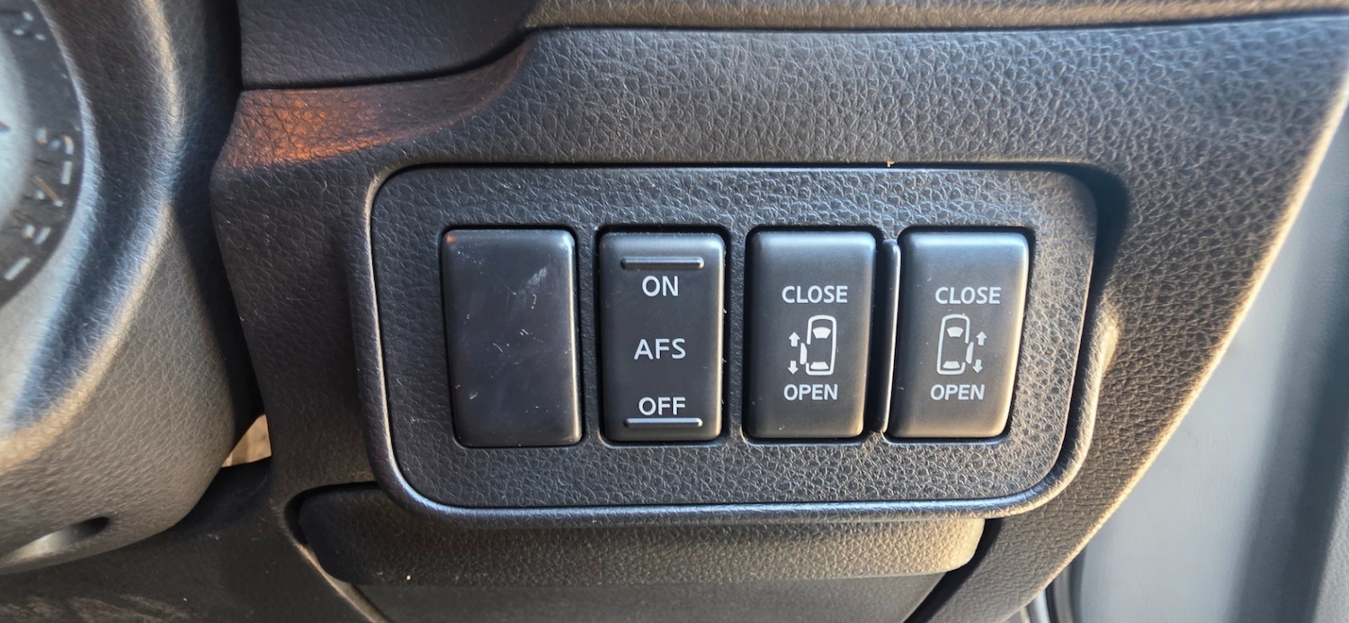 Used Nissan Elgrand 2009 for sale - 78144749: Photo 28