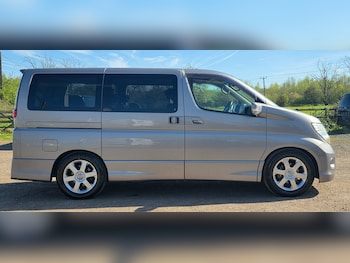 Used Nissan Elgrand 2009 for sale - 78144749: Photo