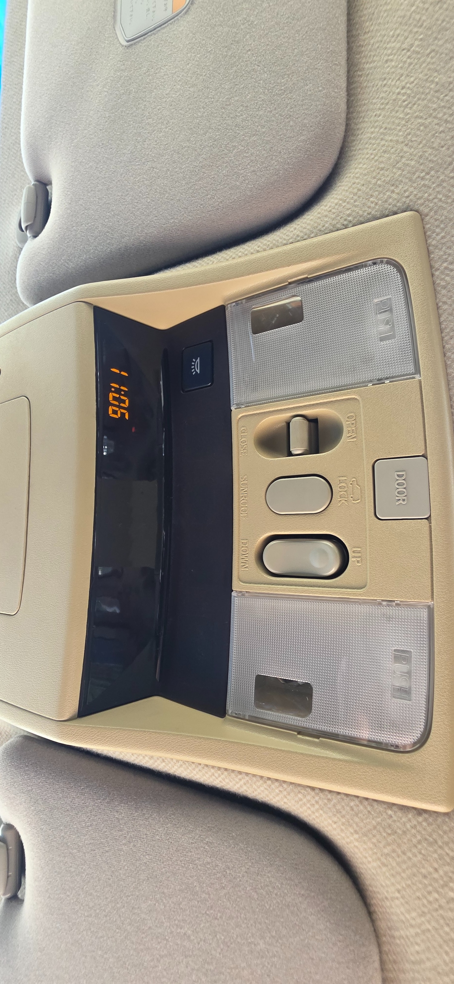 Used Nissan Elgrand 2009 for sale - 78144749: Photo 38