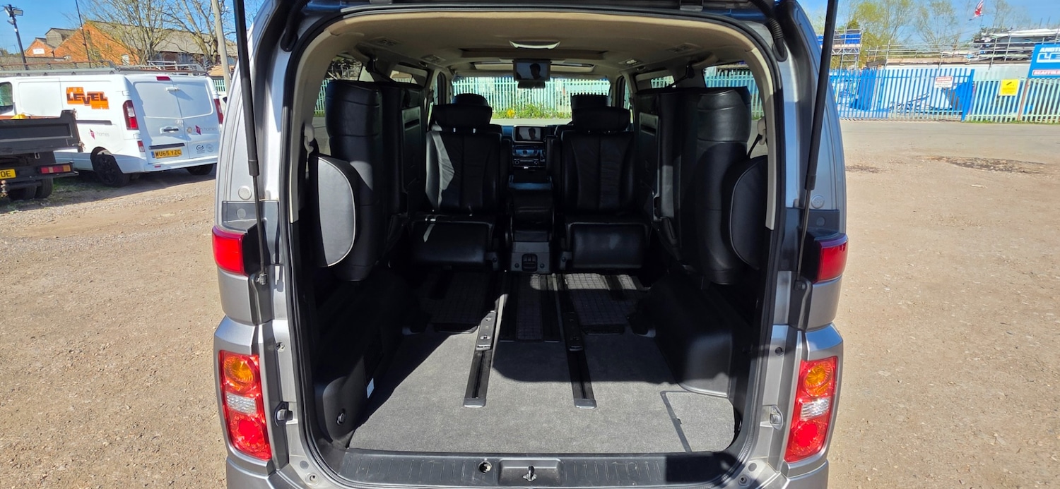 Used Nissan Elgrand 2009 for sale - 78144749: Photo 56