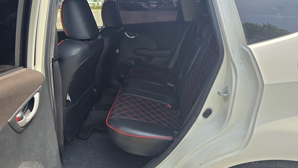 Used Honda Jazz 2013 for sale - 74981919: Photo 13