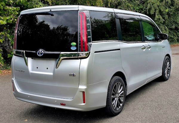 Used Toyota Voxy 2019 for sale - 75680587: Photo 19