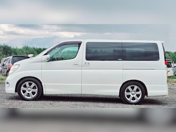 Used Nissan Elgrand 2008 for sale - 71691089: Photo