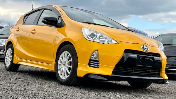Used Toyota Aqua 2012 for sale - 73263491: Photo 1