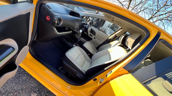 Used Toyota Aqua 2012 for sale - 73263491: Photo 7