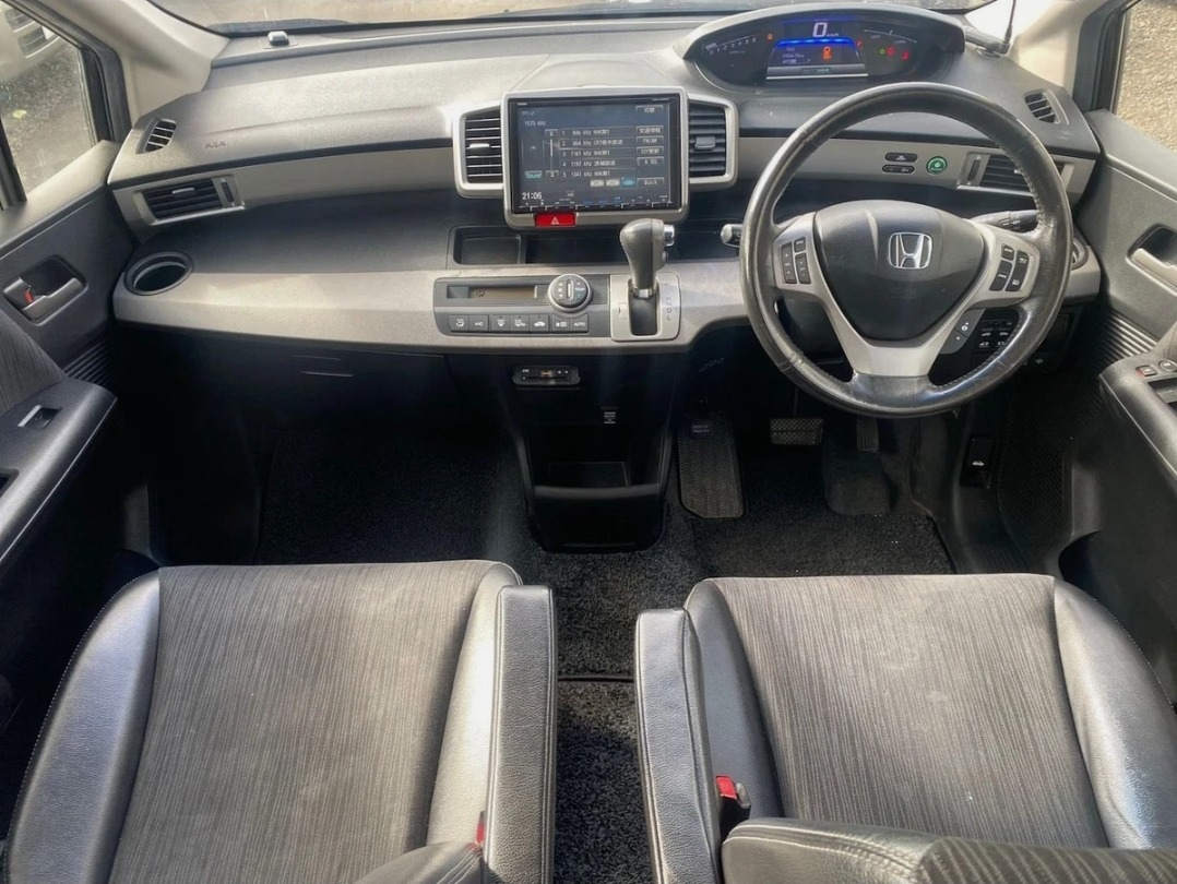 Used Honda Freed for sale - 76077869: Photo 7