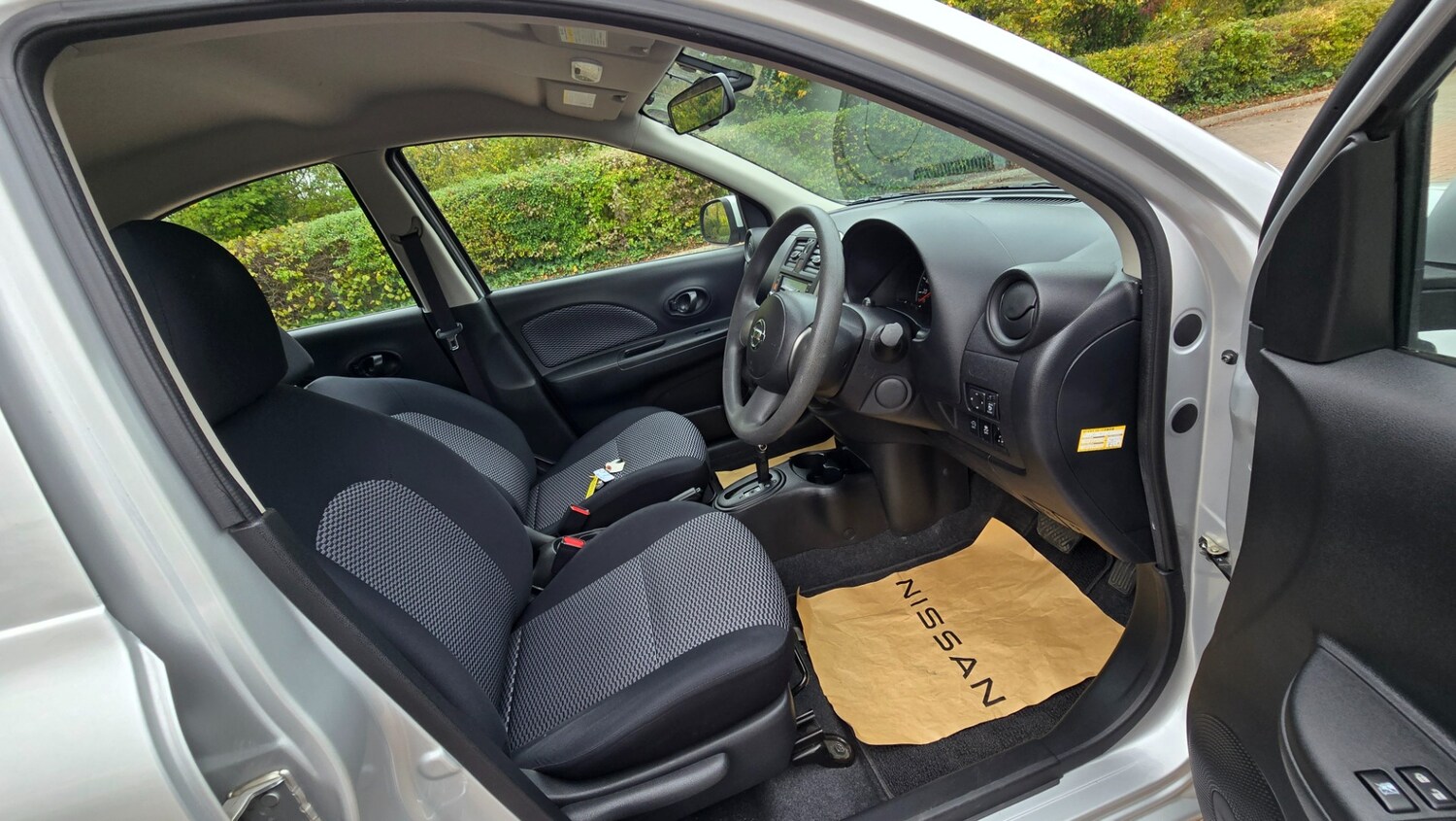 Used Nissan Micra 2015 for sale - 76311109: Photo 10