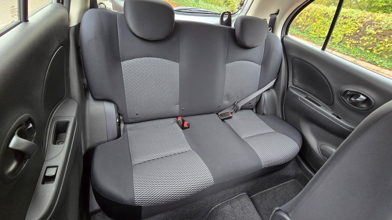 Used Nissan Micra 2015 for sale - 76311109: Photo 32