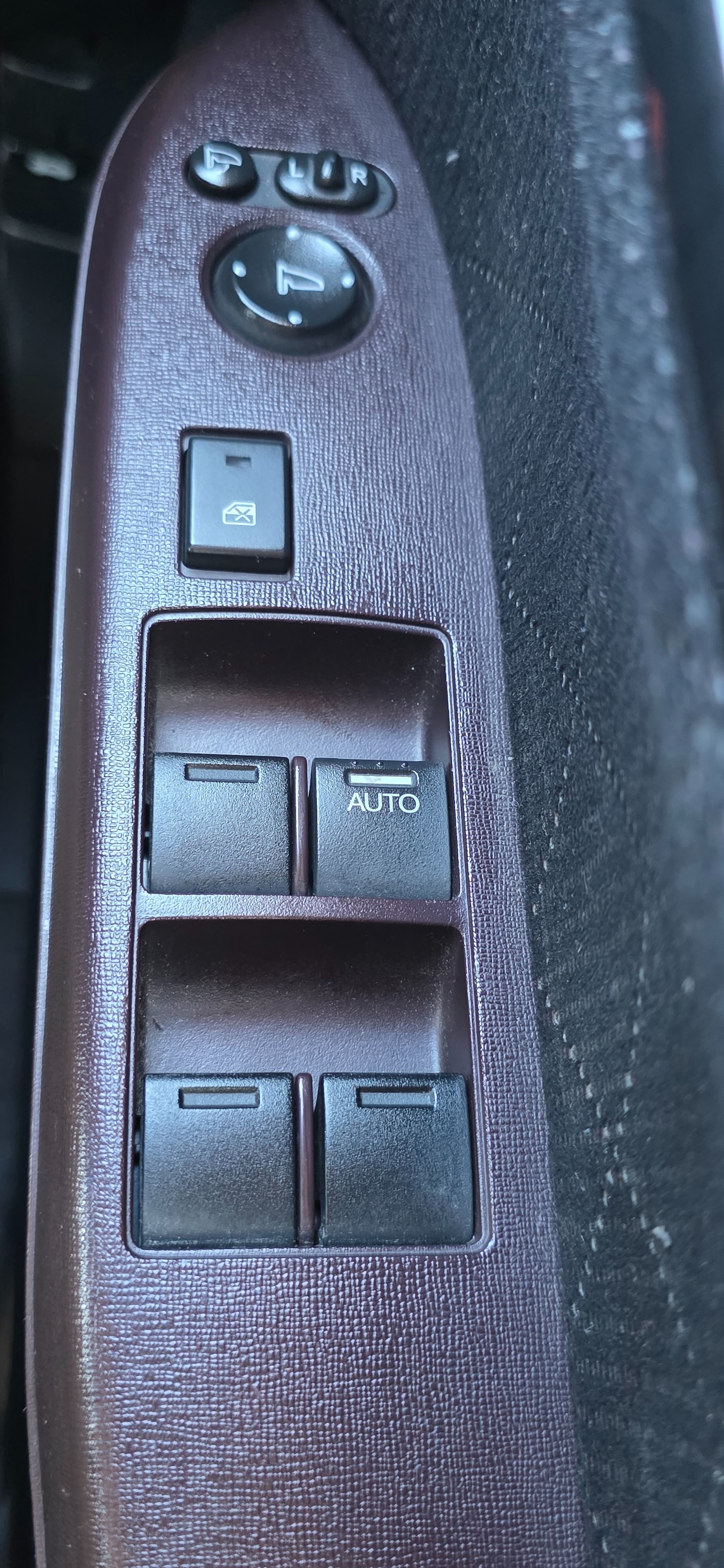 Used Honda N-Box 2014 for sale - 77934119: Photo 26