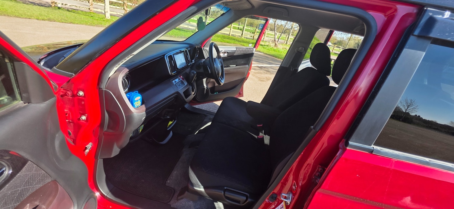 Used Honda N-Box 2014 for sale - 77934119: Photo 9