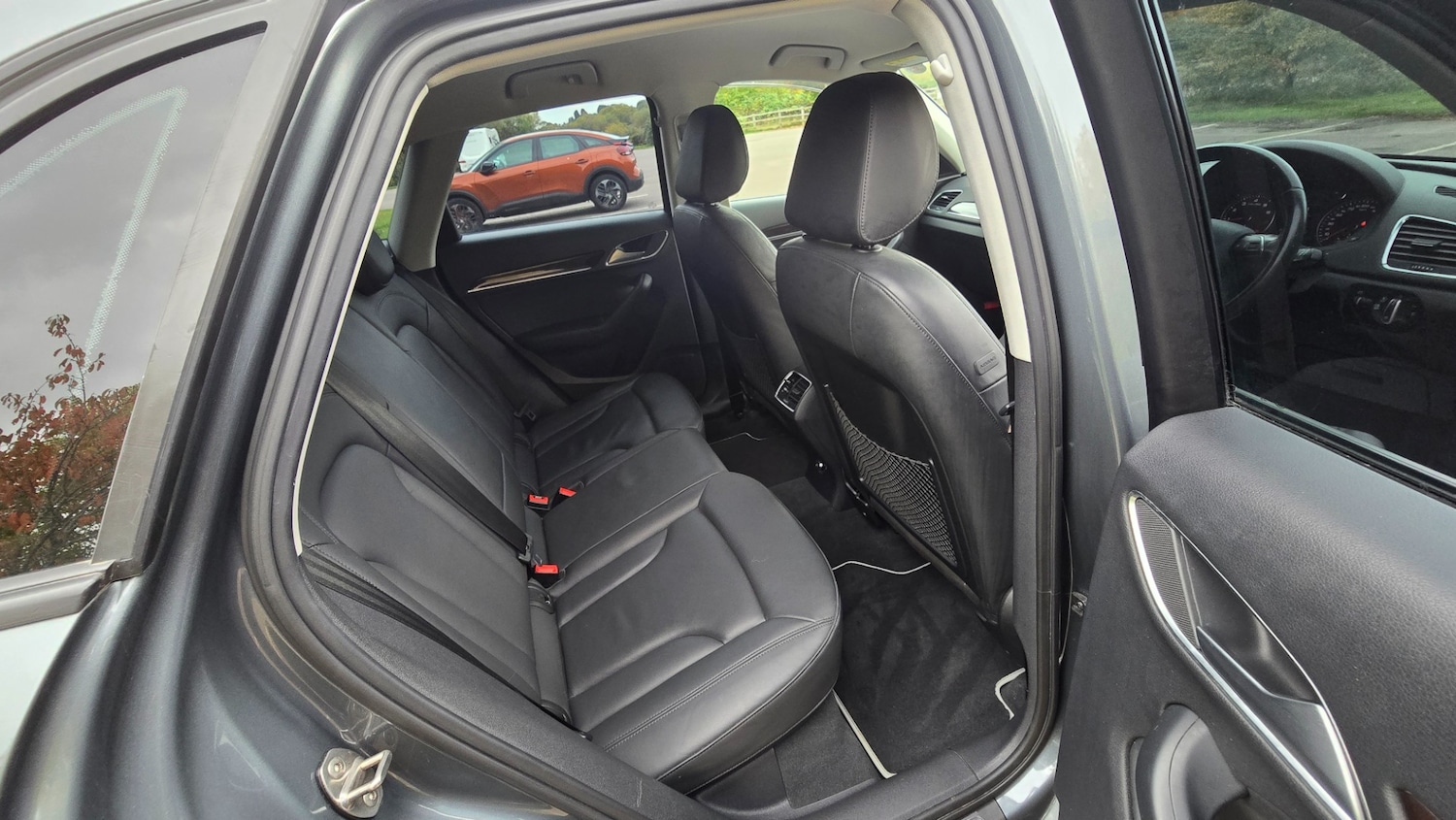 Used Audi Q3 2012 for sale - 76293340: Photo 12