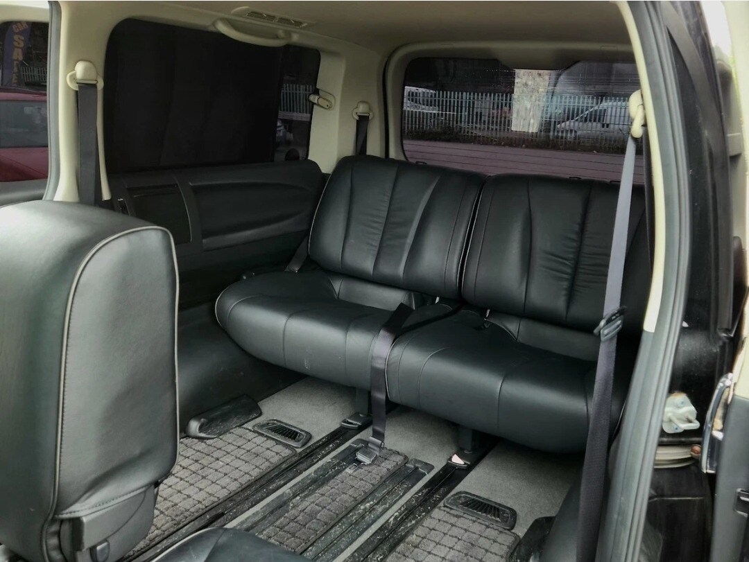 Used Nissan Elgrand for sale - 76035648: Photo 12