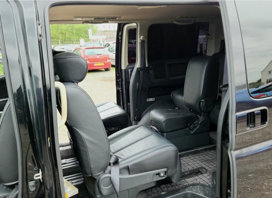Used Nissan Elgrand for sale - 76035648: Photo 13