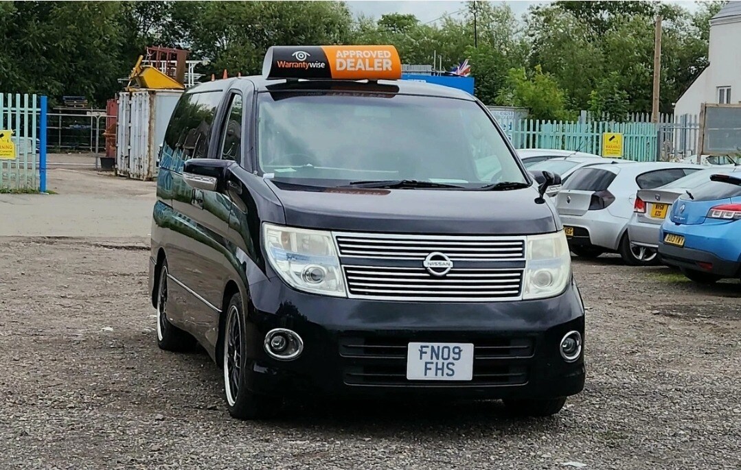Used Nissan Elgrand for sale - 76035648: Photo 3