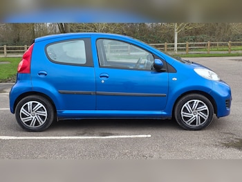 Used Peugeot 107 2009 for sale - 77592025: Photo