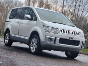 Used Mitsubishi Delica 2010 for sale - 69485447: Photo