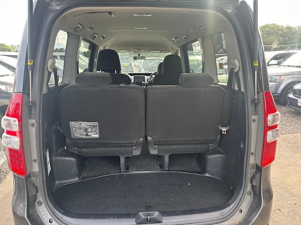 Used Toyota Voxy 2012 for sale - 68395503: Photo 10